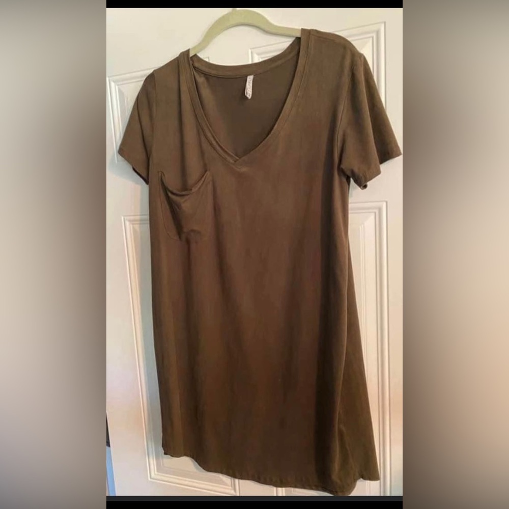 Dark green boutique dress. Velvety material. Size medium.